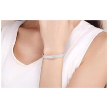 Metropolitan Style Women Strand Bracelet