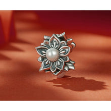 Pearl Flowers Charm