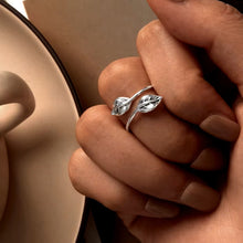 Leaf Opening Ring