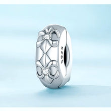 Iris Positioning Buckle Charm