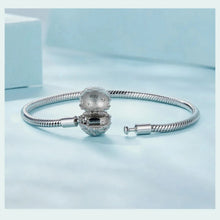 Retro Pattern Bangle Bracelet