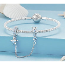 Underwater World  Safety Chain