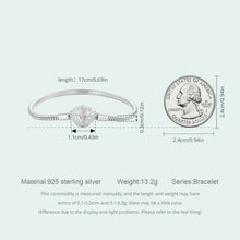 Retro Pattern Bangle Bracelet