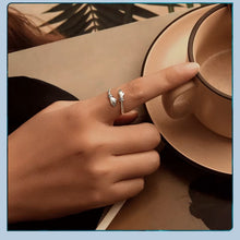 Hug Ring