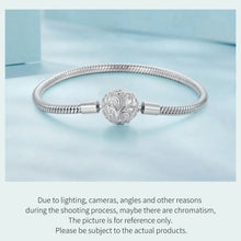 Retro Pattern Bangle Bracelet