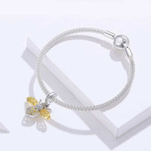 Queen Bee Pendant Charm Bracelet