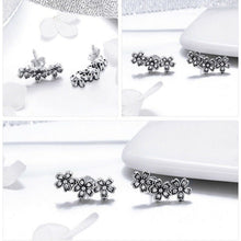 Daisy Floral Stud Earrings