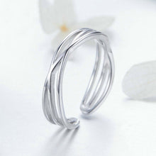 Geometric Twisted Wave Open Ring