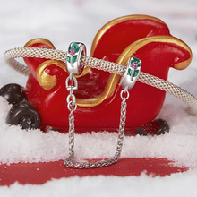 Christmas Holly Safety Chain