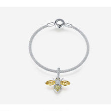 Queen Bee Pendant Charm Bracelet