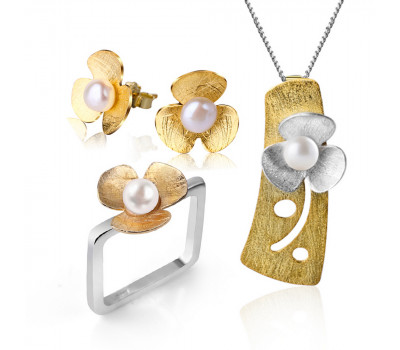 Pearl Flower Jewelry Set